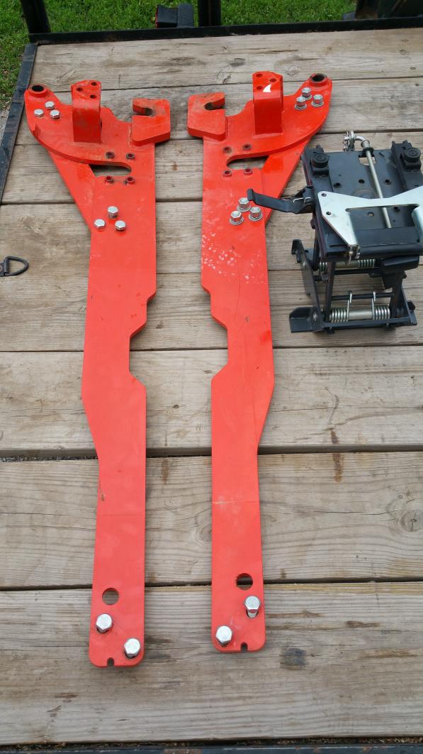 L3560 backhoe subframe - OrangeTractorTalks - Everything Kubota