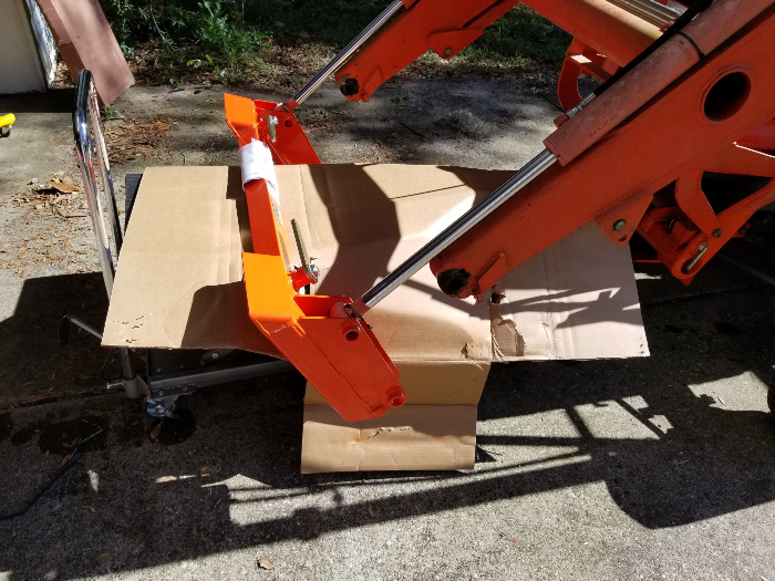 06 02 22 Kubota ATI quick attach install 02 adaptor on lift table small.jpg