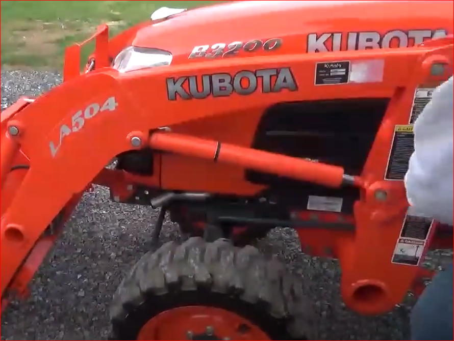 B3200 with a la524 loader? OrangeTractorTalks Everything Kubota
