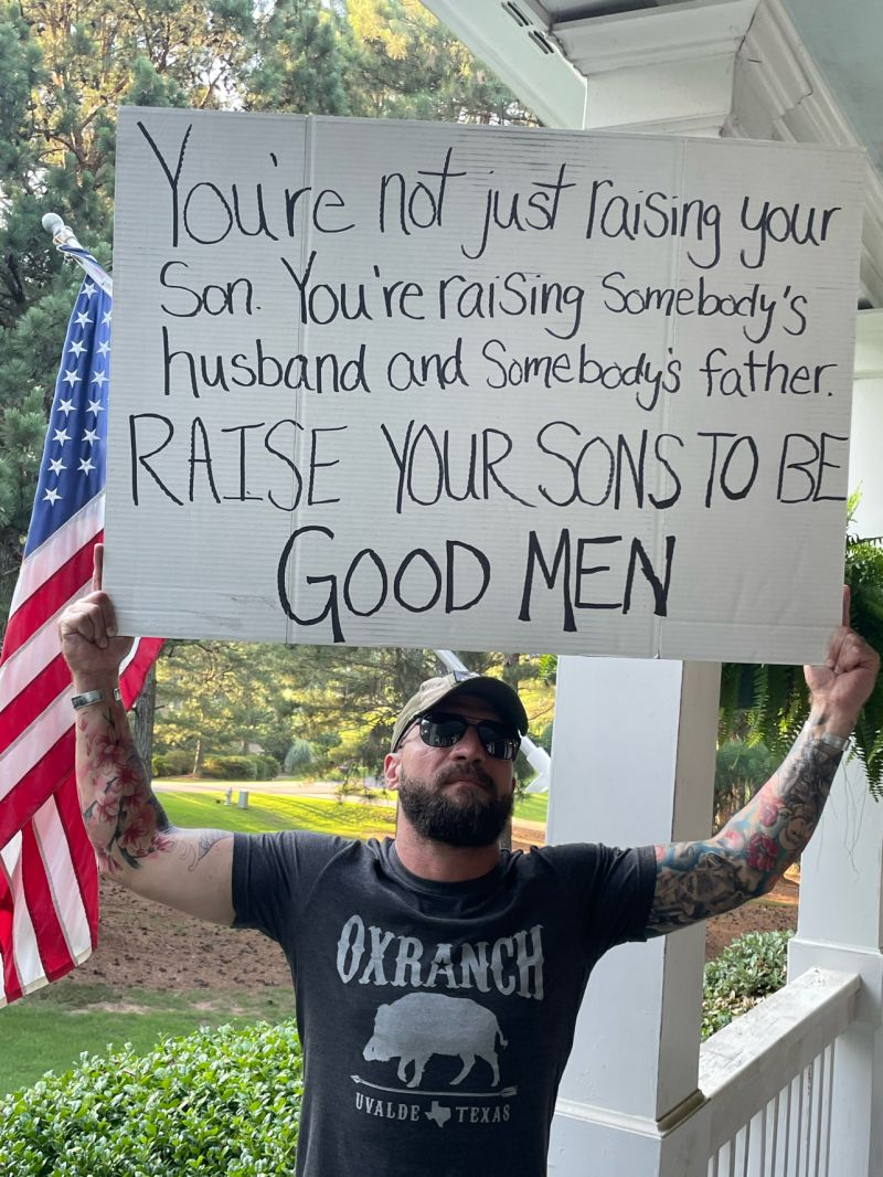 1655980221221.png