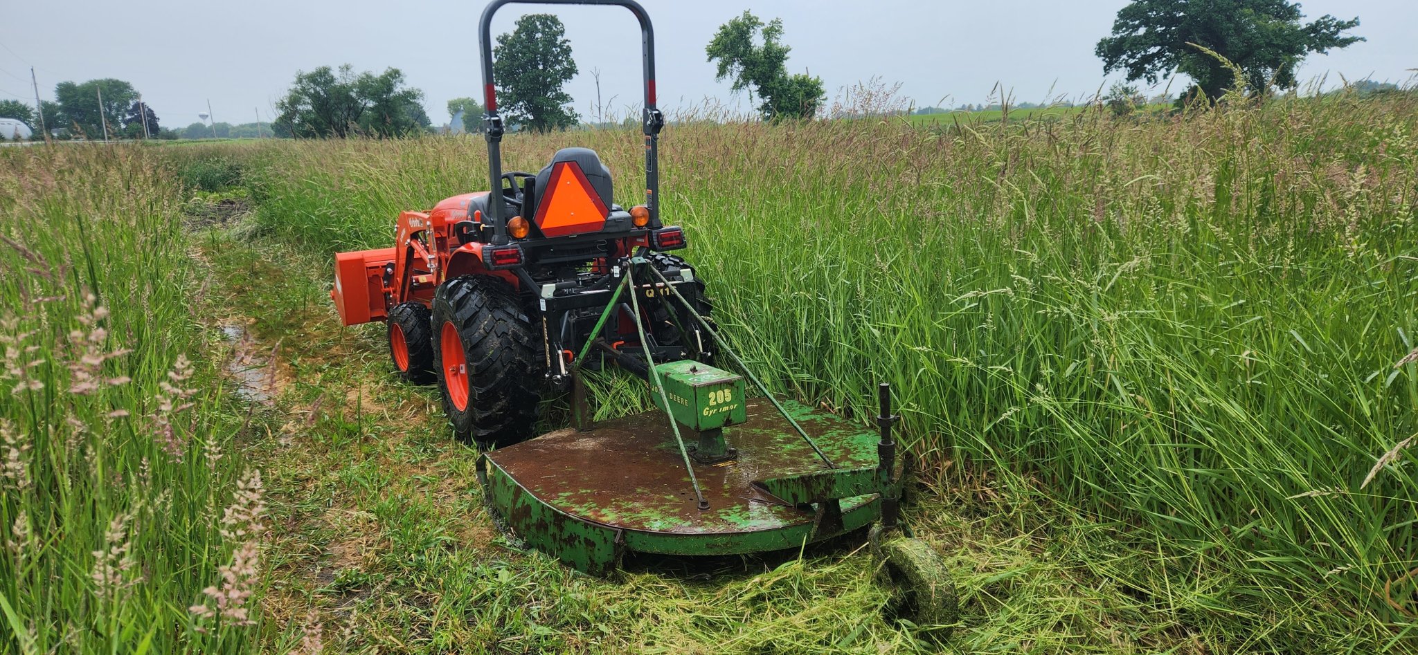 What size brush hog are you guys running on your kubota b7510