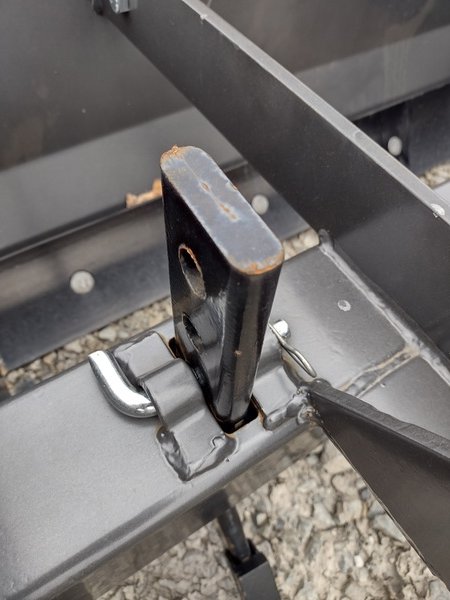 4_PinShankRetainer.jpg