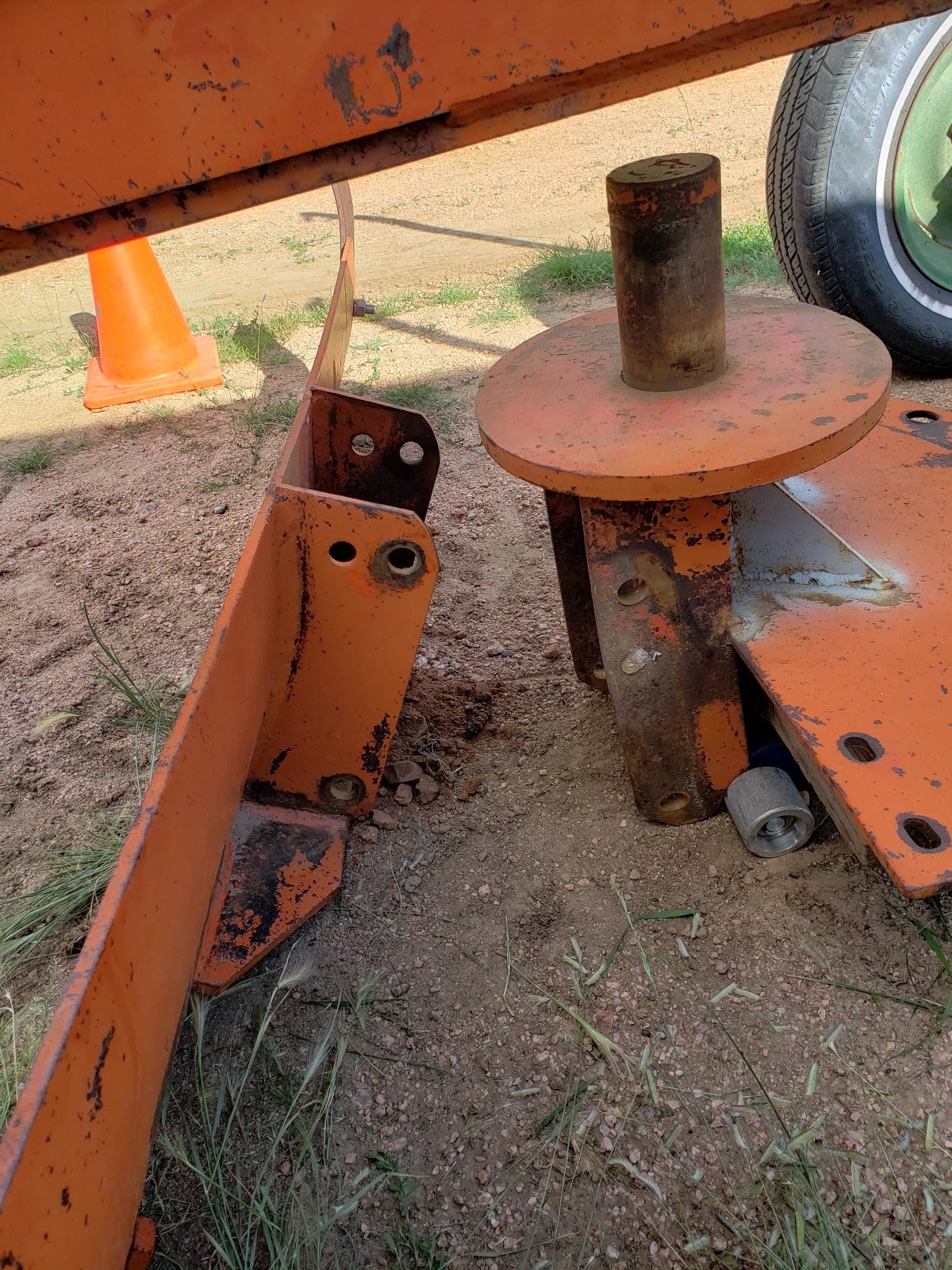 54 Plow-Pivot assembly broken down.jpg