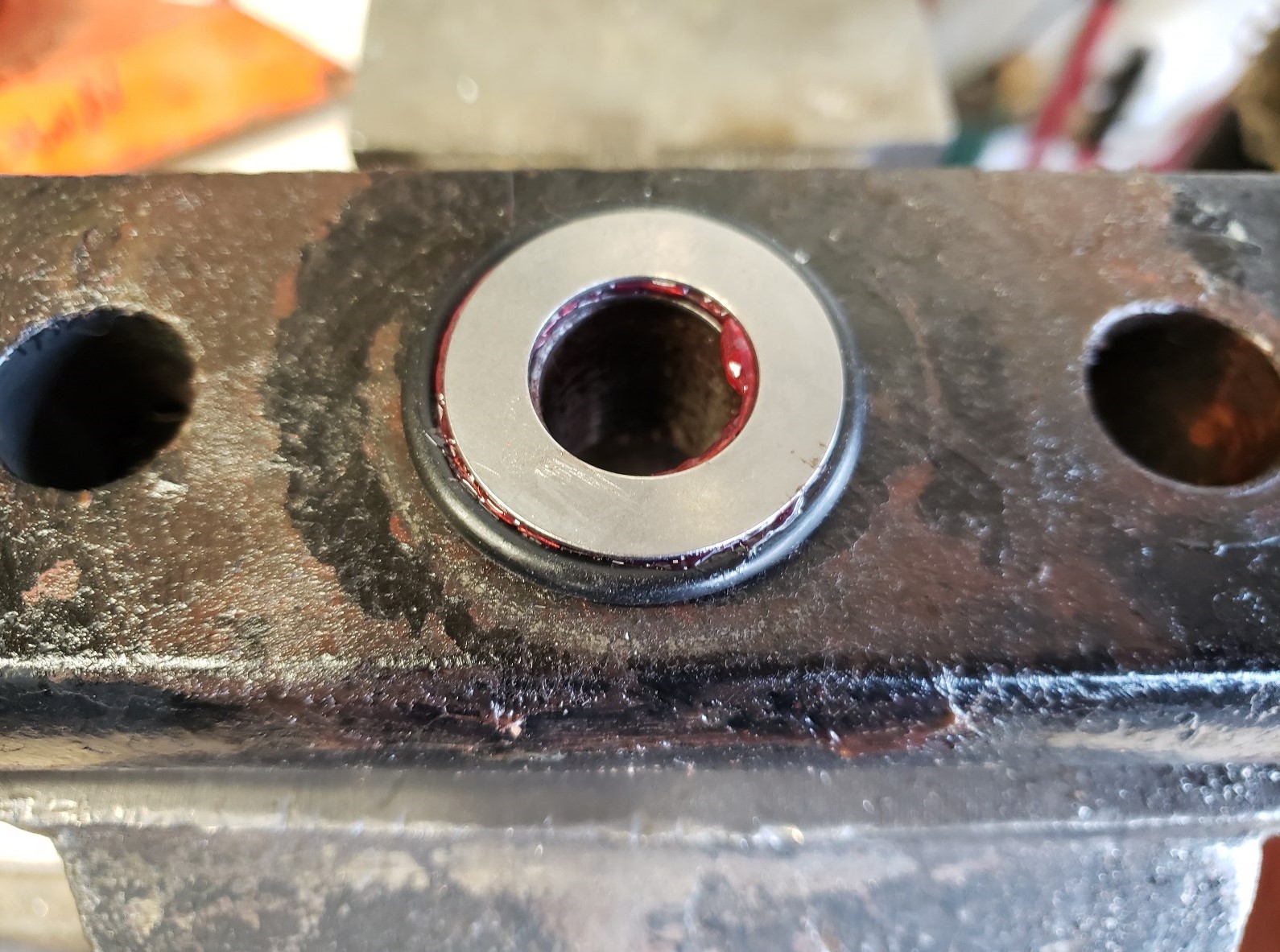 70 Thrust bearing, washers and o-ring dust seal.jpg