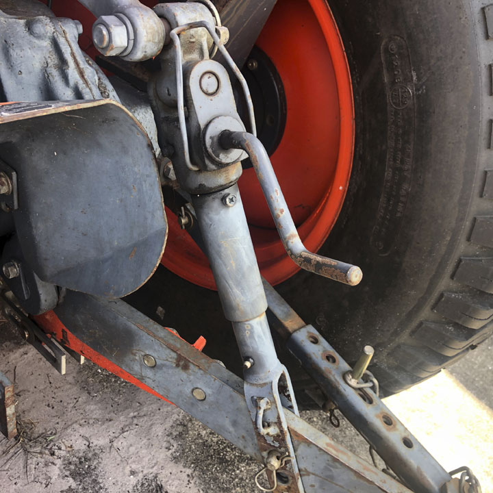 720x720-3-point-lift-adjusment.jpg