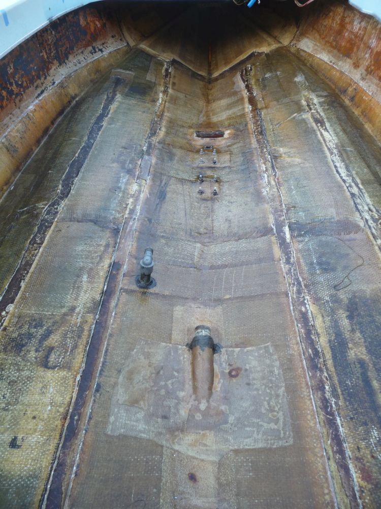 81 original condition seat03rs bare hull.jpg