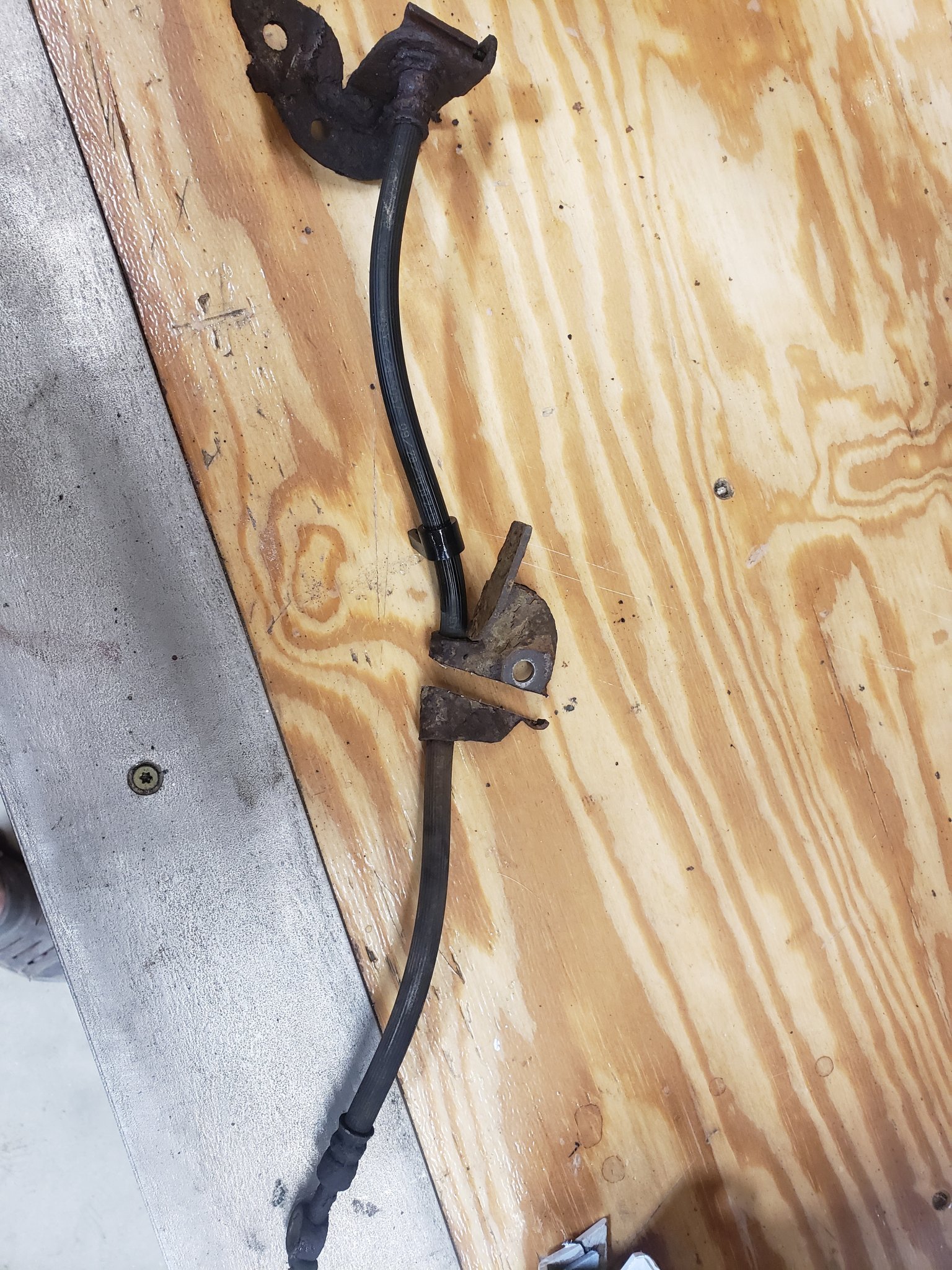 brake line problem.jpg