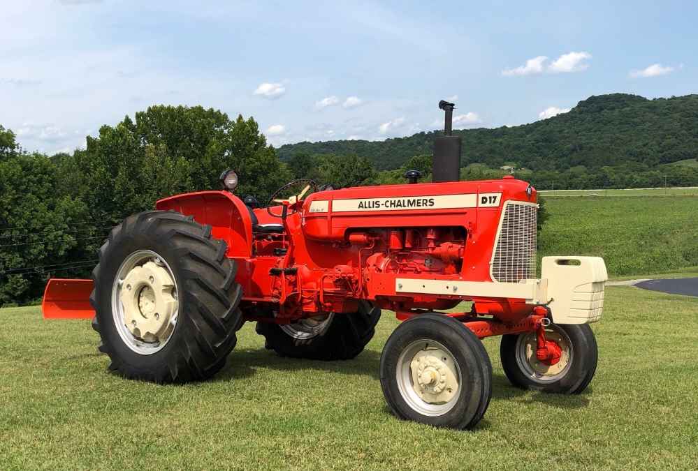D17 Allis Chalmers.jpg