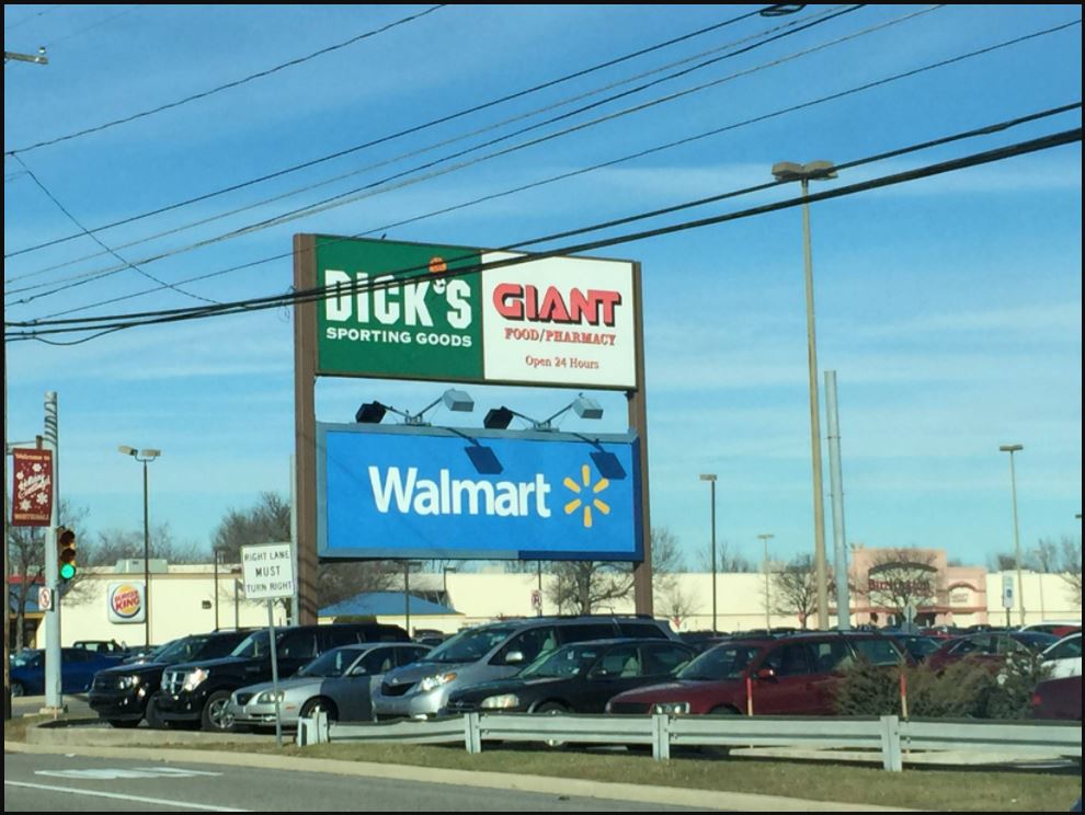 dicks sign2.JPG
