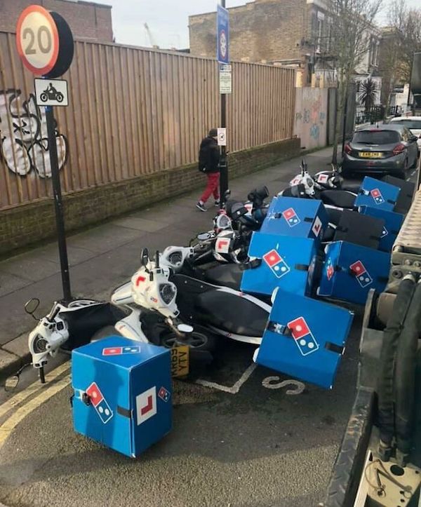 dominos.jpg
