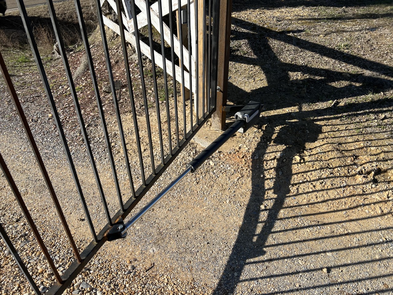 gate13.jpg