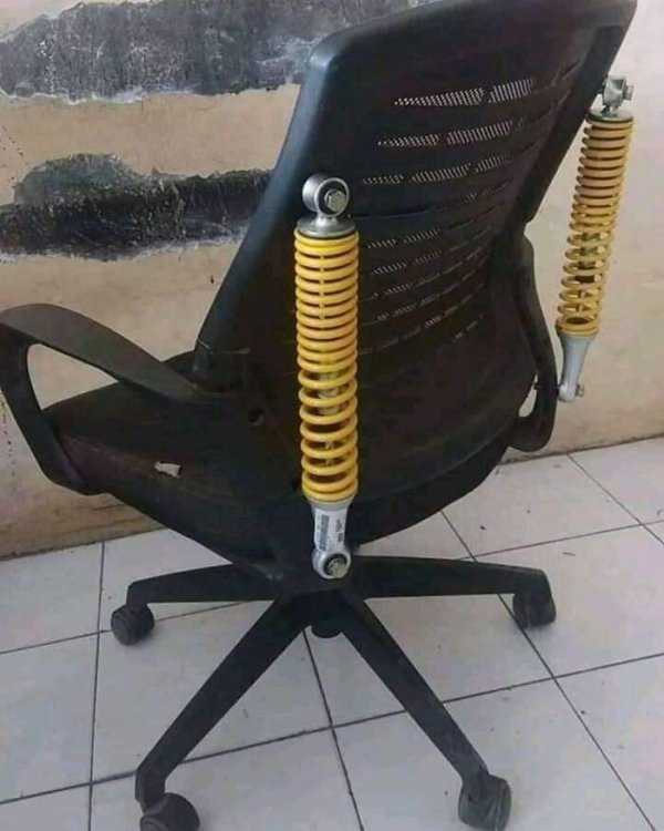 hd chair.jpg