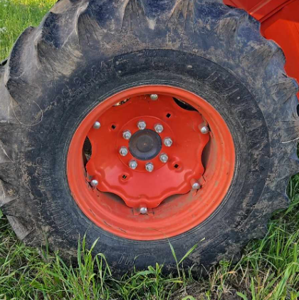 Kubota19634back.png