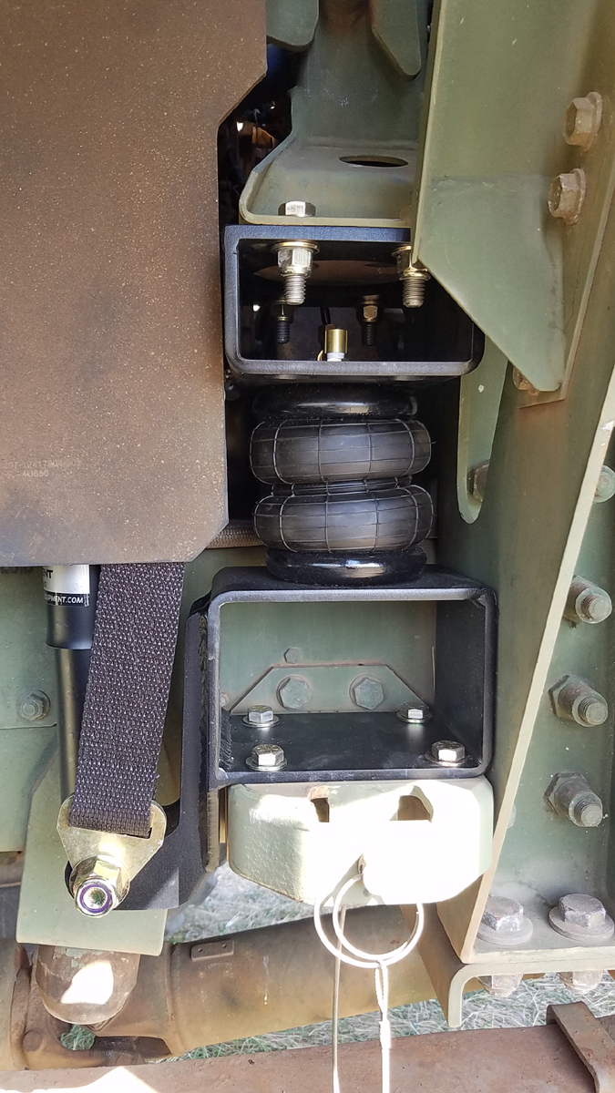 m1078_cab_bag_03.jpg