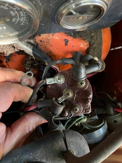 M4050 Ignition Switch.jpg