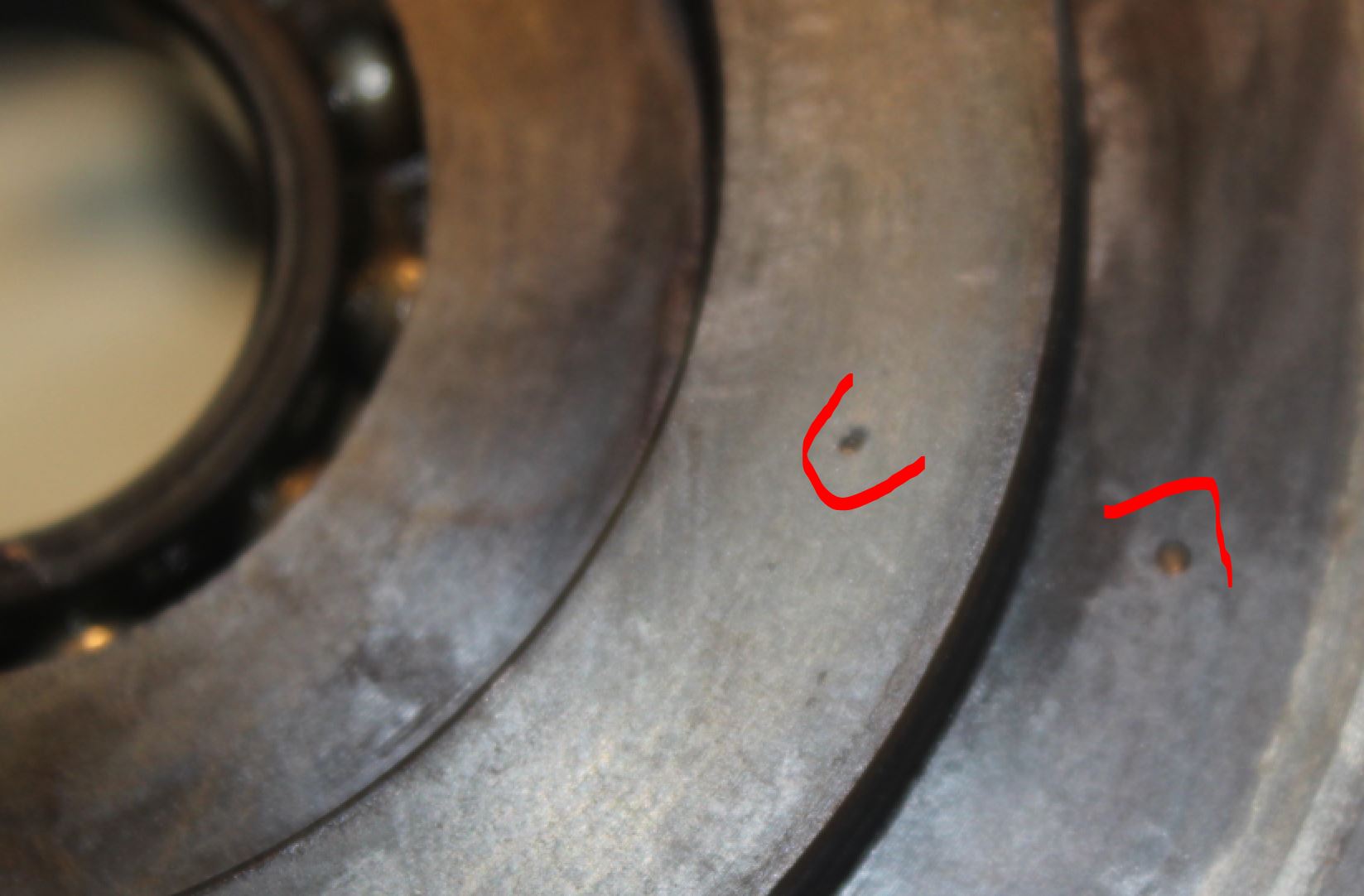 Piston alignment marks.JPG
