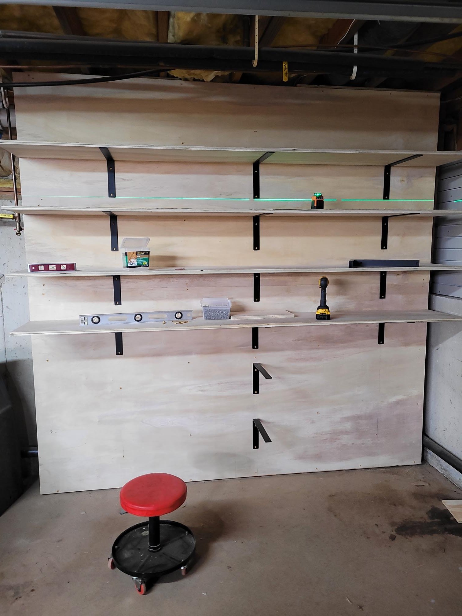 shelf wall for tractor 20230805_171218.jpg