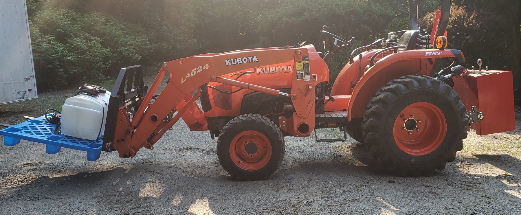 sprayer and ballast box.jpg