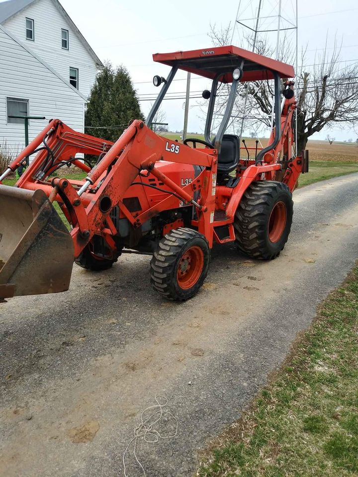 tractor.jpg