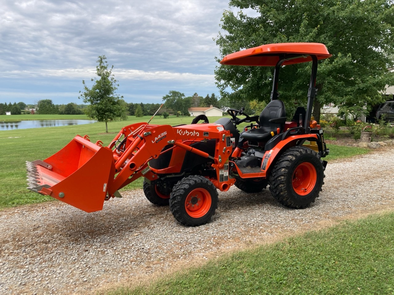 Tractor1.jpg