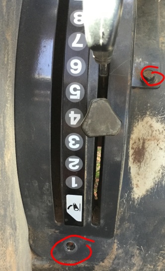 tractor_bolt.JPG