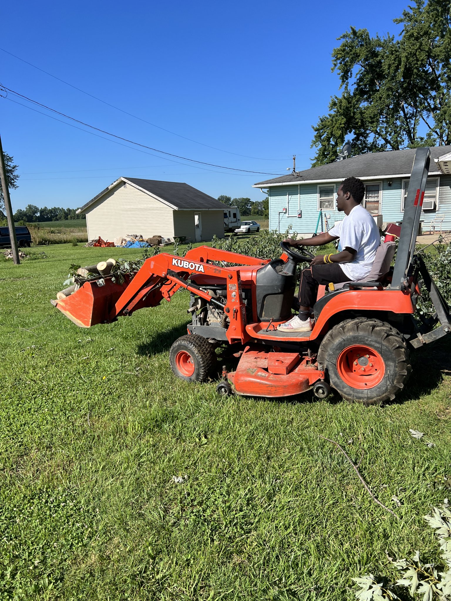 TractorBucketFirewood.JPG