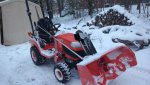 tractor snow.jpg