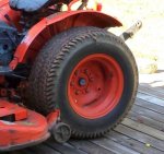 rear wheel hub on axle.JPG