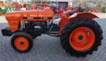 Kubota-L295.jpg